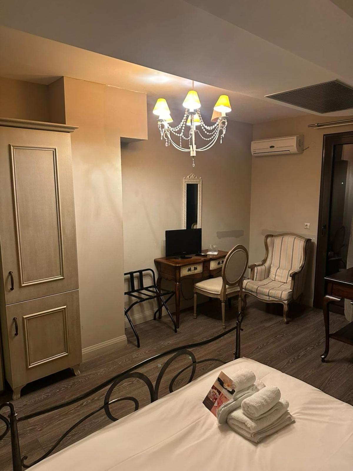 Melies Boutique Hotel Káto Loutrákion Kültér fotó