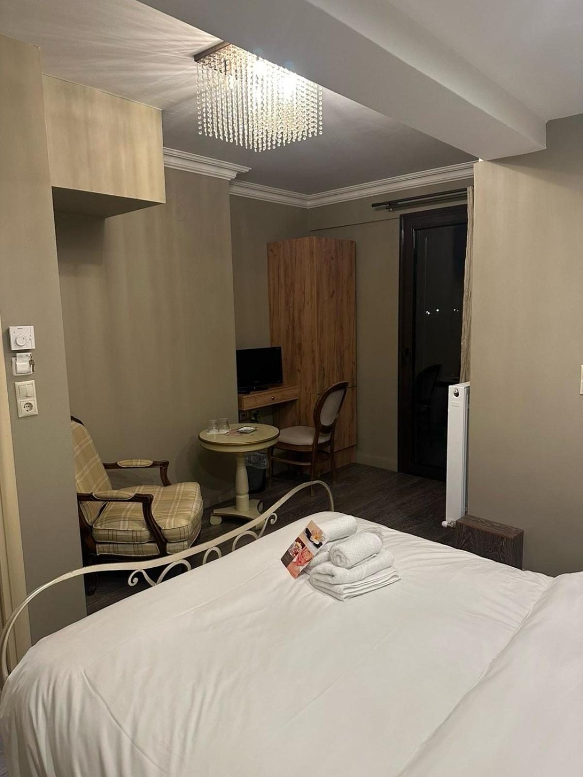 Melies Boutique Hotel Káto Loutrákion Kültér fotó